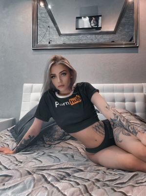 Московская  тёлка с шикарным бюстом — Яна