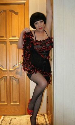 Снять девушку (Илона, рост: 165, вес: 60)