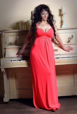 Толстая зрелая инди Виолетта, принимает круглосуточно