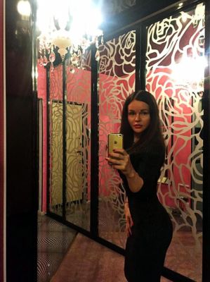 Юля — возбуждающий массаж в Москве