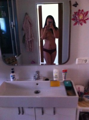 Кира — проститутка для девушек 