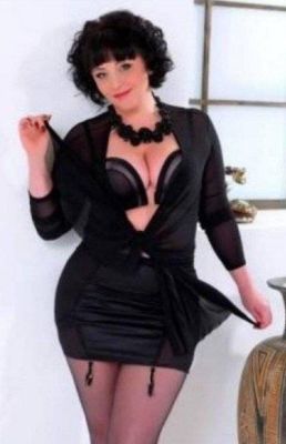 Надежда, тел. 8 916 331-69-65 — девушка для массажа