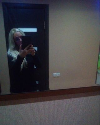 Снять девушку (Mira, рост: 159, вес: 52)